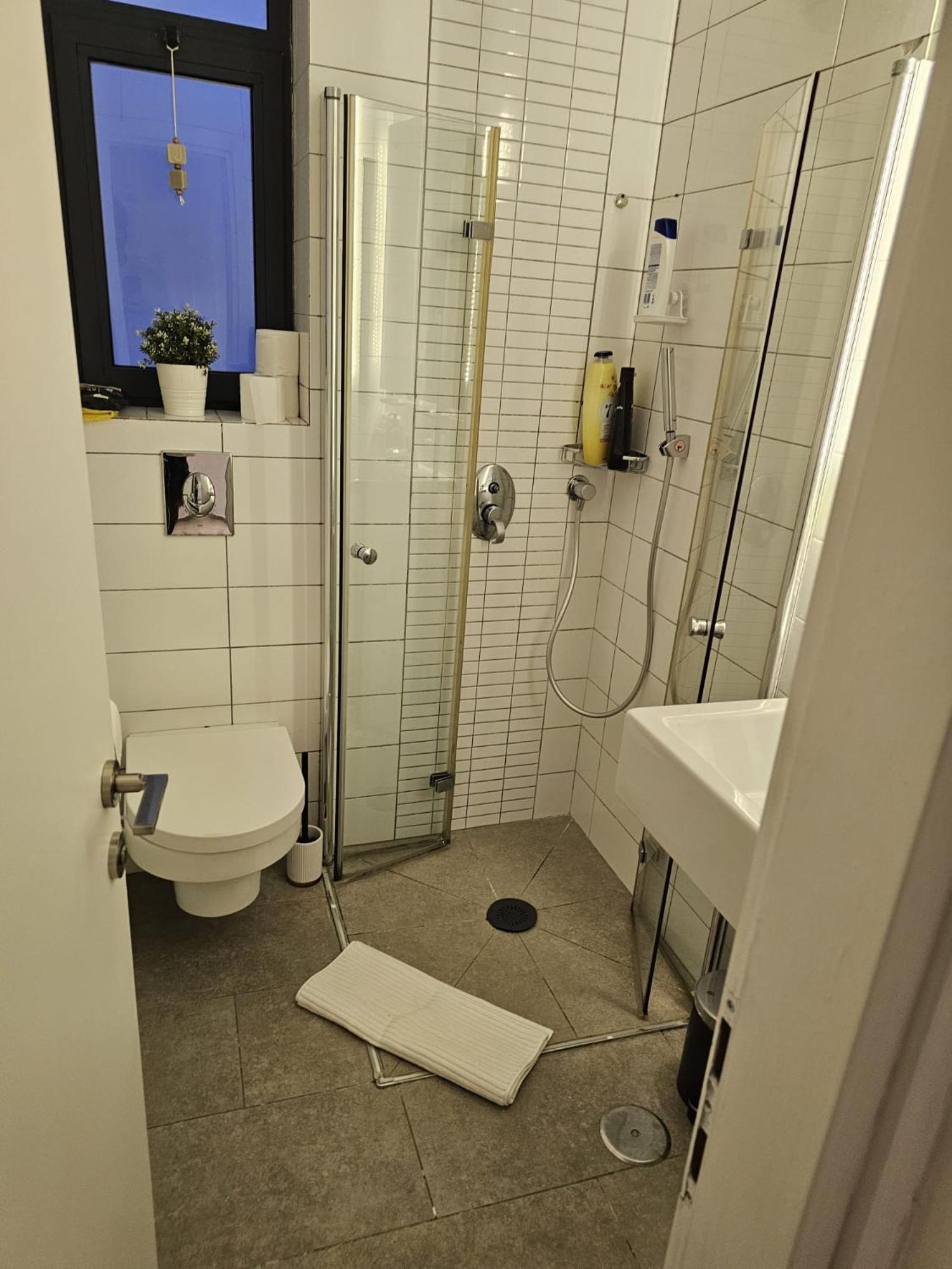 Hayarkon 24 Beach Apartment Tlv تل أبيب المظهر الخارجي الصورة